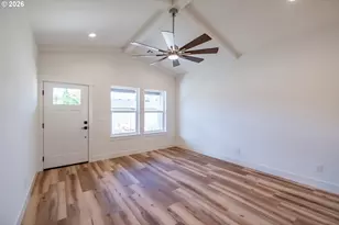 730 E Elmore St, Lebanon, OR 97355 - Photo 5