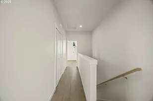 5860 N Missouri Ave, Portland, OR 97217 - Photo 11