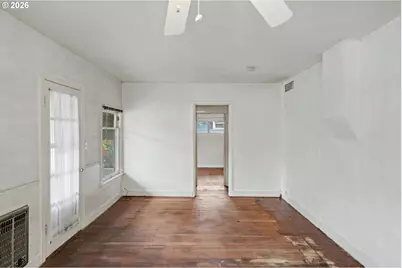 1148 S Water St, Silverton, OR 97381 - Photo 7