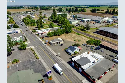 1350 Ivy St, Junction City, OR 97448 - Photo 25