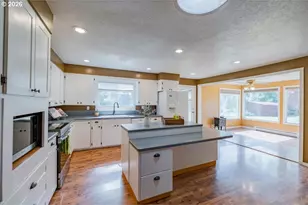 32816 Hartless Hill Ln, Philomath, OR 97370 - Photo 11