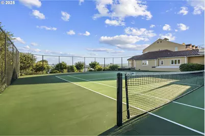 8703 SE Porter Cir, Vancouver, WA 98664 - Photo 43