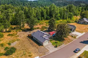 48393 Roaring Rapids Way, Oakridge, OR 97463 - Photo 11