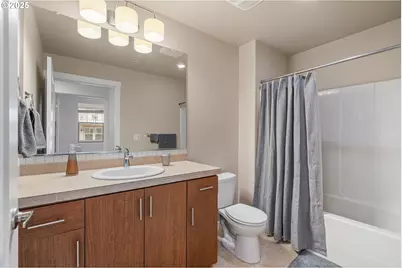 17181 SW Snowdale St #204, Beaverton, OR 97007 - Photo 5