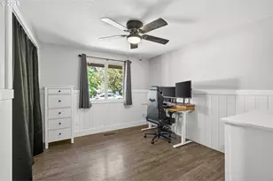 4755 NW Shaniko Ct, Portland, OR 97229 - Photo 19