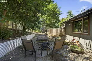 4755 NW Shaniko Ct, Portland, OR 97229 - Photo 27
