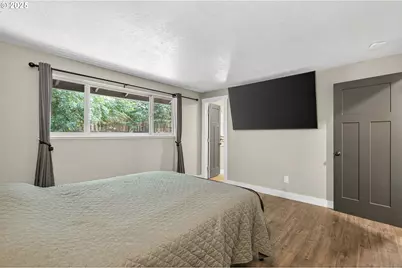 4755 NW Shaniko Ct, Portland, OR 97229 - Photo 17