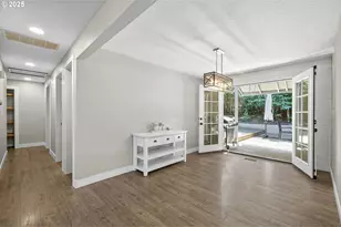 4755 NW Shaniko Ct, Portland, OR 97229 - Photo 9