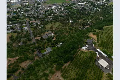 W 16th, The Dalles, OR 97058 - Photo 9
