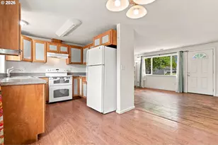 1219 Pleasant St, Springfield, OR 97477 - Photo 13
