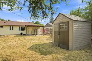 1219 Pleasant St, Springfield, OR 97477 - Photo 37