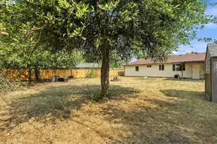 1219 Pleasant St, Springfield, OR 97477 - Photo 35