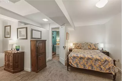 6835 SW 35th Ave, Portland, OR 97219 - Photo 27
