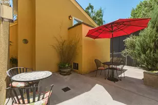 6835 SW 35th Ave, Portland, OR 97219 - Photo 31
