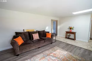 1873 Alderwood St, Eugene, OR 97404 - Photo 5