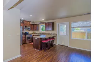 1913 NE 77th Pl, Vancouver, WA 98664 - Photo 3