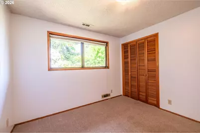 1045 Nutwood Ave, Coos Bay, OR 97420 - Photo 19