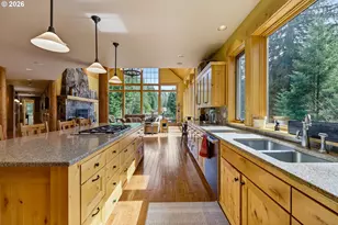 20680 E Glacier View Rd, Rhododendron, OR 97049 - Photo 11