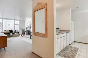 1730 S Harbor Way, Portland, OR 97201 - Photo 7