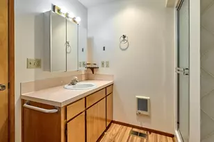 2096 Camellia Way, Woodburn, OR 97071 - Photo 17