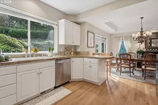 3060 Clubhouse Ct, West Linn, OR 97068 - Photo 11