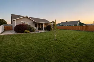 1356 SW 6th St, Hermiston, OR 97838 - Photo 23