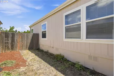 1000 S McKern Ct #4, Newberg, OR 97132 - Photo 35