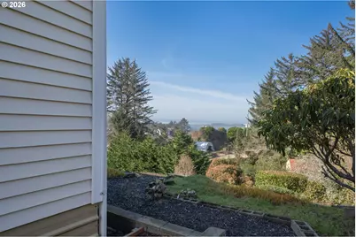 170 Glen Dee Ln, Winchester Bay, OR 97467 - Photo 33