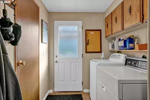 170 Glen Dee Ln, Winchester Bay, OR 97467 - Photo 27