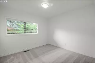 9245 SW 7th Ave, Portland, OR 97219 - Photo 25