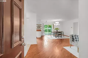 9245 SW 7th Ave, Portland, OR 97219 - Photo 3