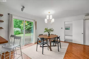 9245 SW 7th Ave, Portland, OR 97219 - Photo 11