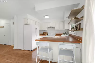9245 SW 7th Ave, Portland, OR 97219 - Photo 15