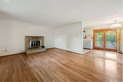 15727 SE Hawthorne Ct, Portland, OR 97233 - Photo 3