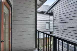 1209 NE 5th St, Gresham, OR 97030 - Photo 13