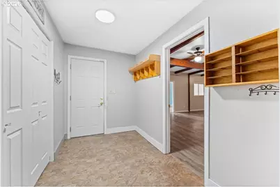 30703 NE Railroad Ave, Yacolt, WA 98675 - Photo 17