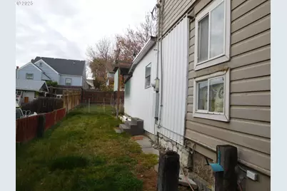 315 NW 8th St, Pendleton, OR 97801 - Photo 13