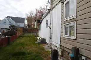 315 NW 8th St, Pendleton, OR 97801 - Photo 13