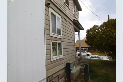 315 NW 8th St, Pendleton, OR 97801 - Photo 15