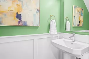 5473 N Fessenden St, Portland, OR 97203 - Photo 9
