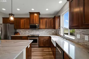 1638 NW Klickitat St, Camas, WA 98607 - Photo 17