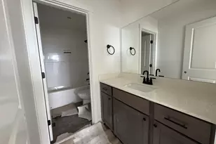 873 E Kinsley Ave, Hermiston, OR 97838 - Photo 13
