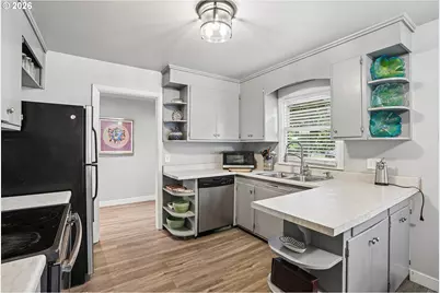 14707 SE Bush St, Portland, OR 97236 - Photo 17