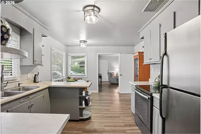 14707 SE Bush St, Portland, OR 97236 - Photo 15