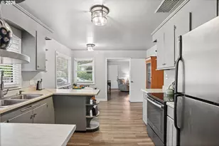14707 SE Bush St, Portland, OR 97236 - Photo 15