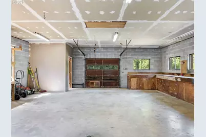 2701 NE 105th Ave, Portland, OR 97220 - Photo 23