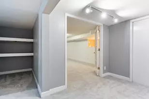 2701 NE 105th Ave, Portland, OR 97220 - Photo 15