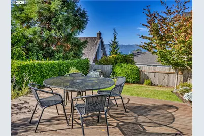 941 16th St, Astoria, OR 97103 - Photo 33