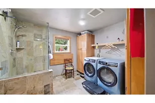 1736 Markham Rd, Hood River, OR 97031 - Photo 33