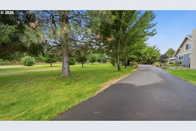 1736 Markham Rd, Hood River, OR 97031 - Photo 9